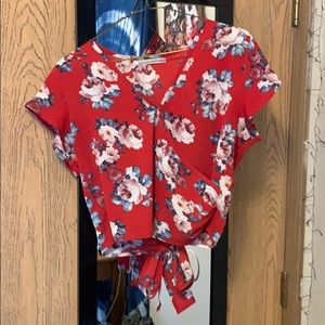 Cropped floral top